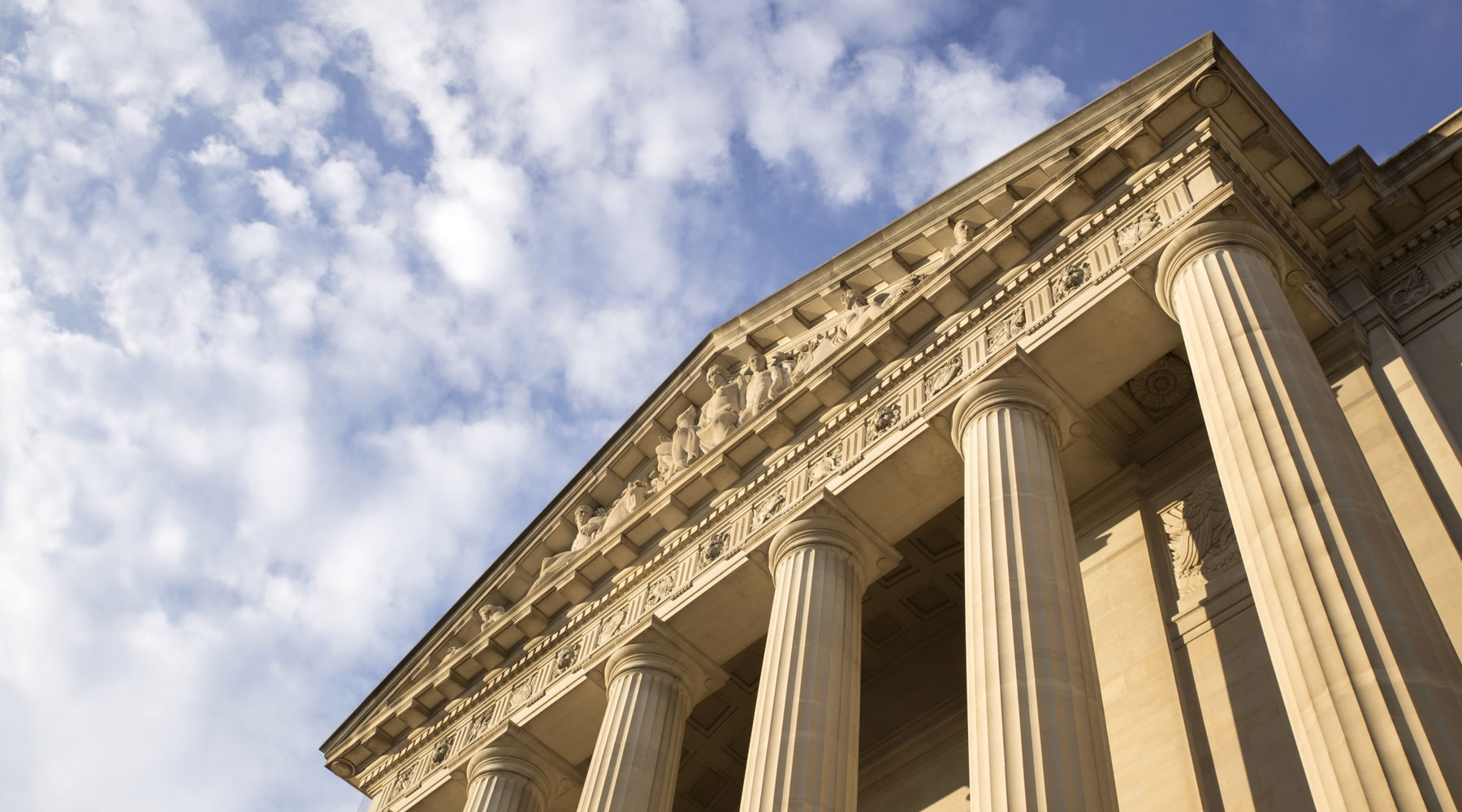 Courthouse - Effective Business Litigators