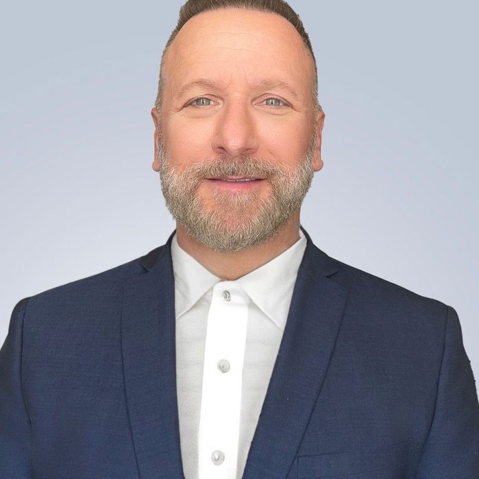 philip magri headshot